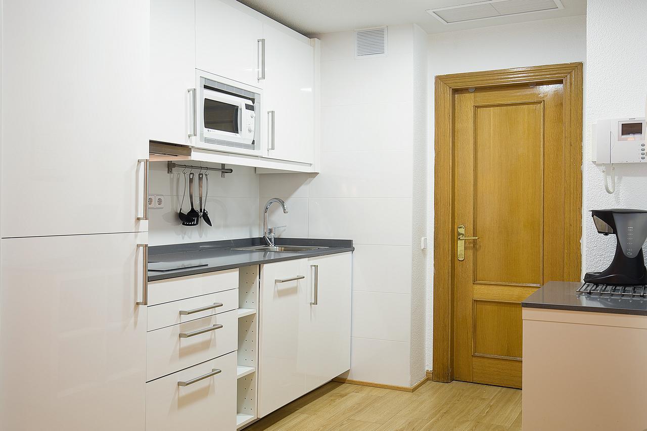 Apartamentos San Lorenzo 26 Мадрид Экстерьер фото