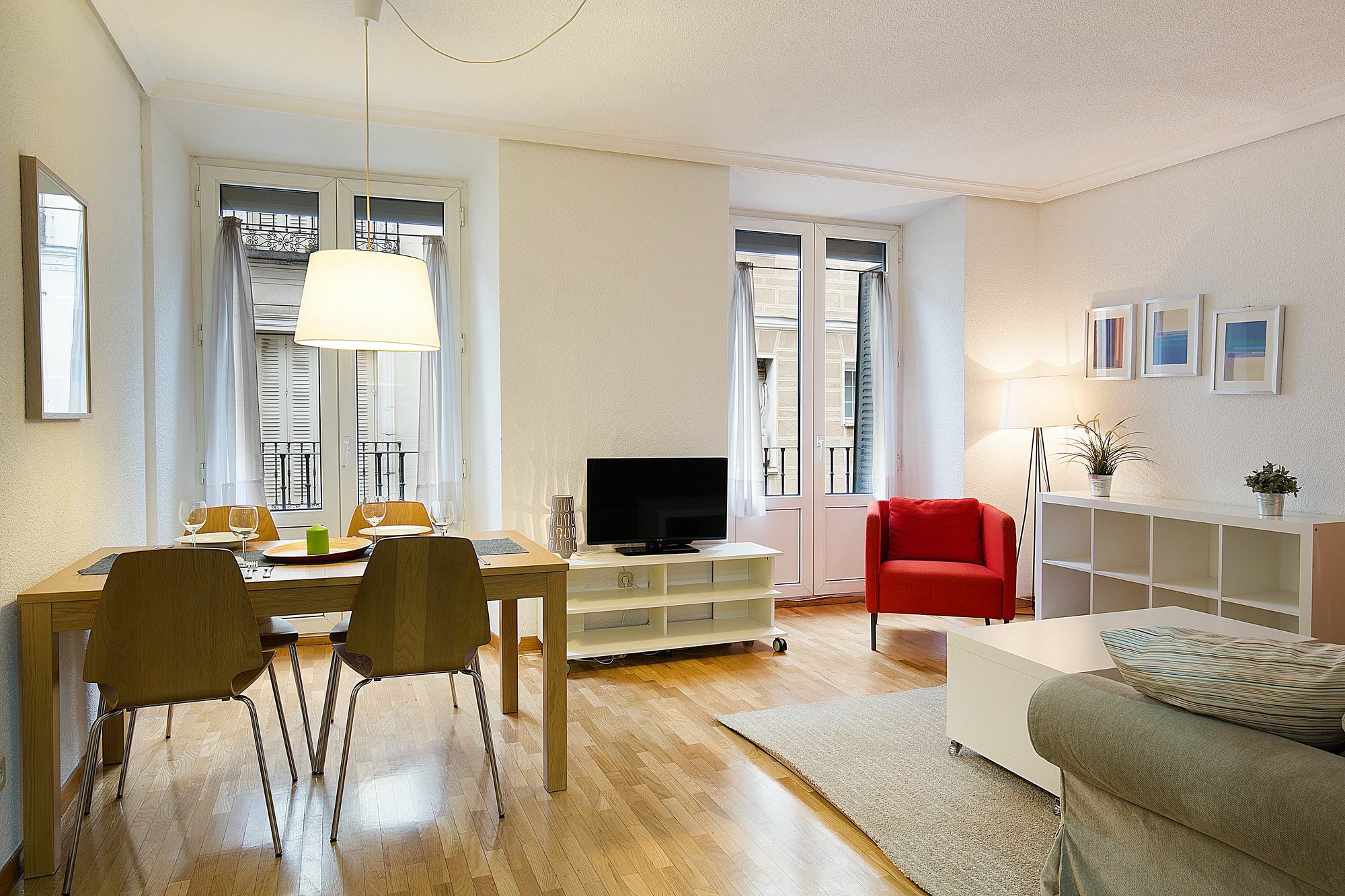 Apartamentos San Lorenzo 26 Мадрид Экстерьер фото